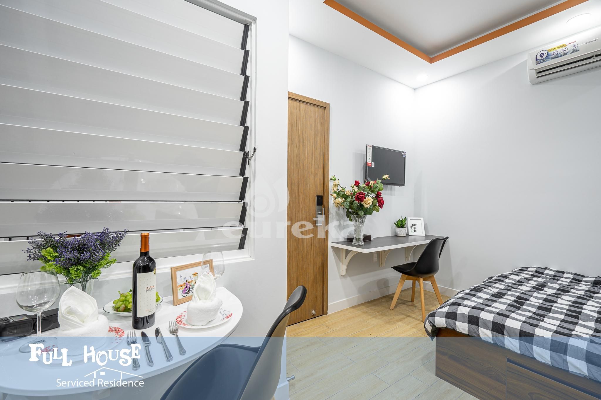 Apartment For Rent In  Dinh Bo Linh